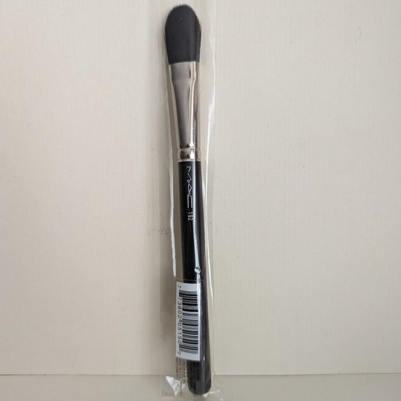 MAC 192 Face Brush - Picture 1 of 2